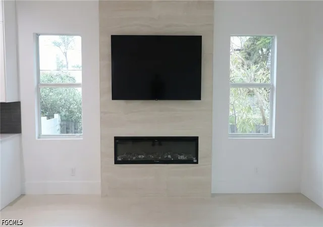 Photo 4 of Sale Pending at 769 95th Avenue N, Naples, FL 34108 | MLS# 2026013399 | Listing updated on 2026-08-20