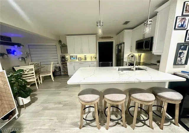 Photo 2 of Single family home for sale at 3323 Guilford Ct, Naples, FL 34112 | MLS# 226012110 | Listing updated on 2026-08-15