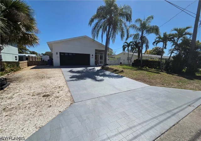 Photo 2 of Single family home for sale at 27312 Gasparilla Dr, Bonita Springs, FL 34135 | MLS# 226012586 | Listing updated on 2026-08-30