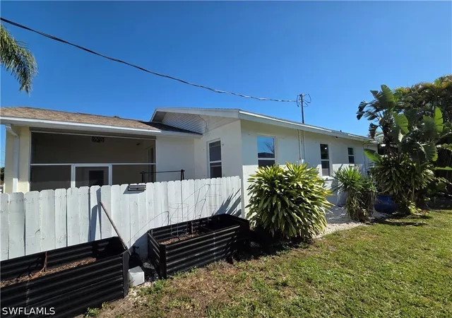 Photo 4 of Single family home for sale at 27312 Gasparilla Dr, Bonita Springs, FL 34135 | MLS# 226012586 | Listing updated on 2026-08-30