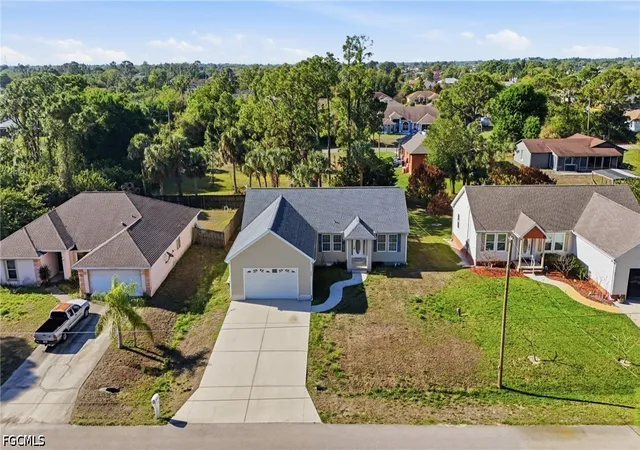 Photo 4 of Sale Pending at 3005 14th Street W, Lehigh Acres, FL 33971 | MLS# 2026014815 | Listing updated on 2026-08-20