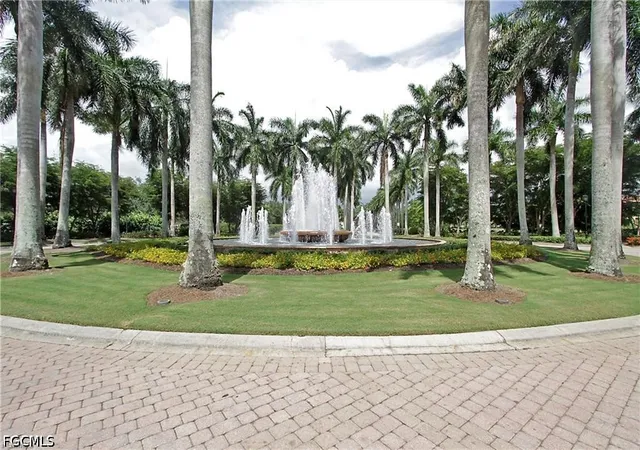 Photo 3 of Condo for sale at 2738 Tiburon Blvd E #B403, Naples, FL 34109 | MLS# 2026014983 | Listing updated on 2026-08-19