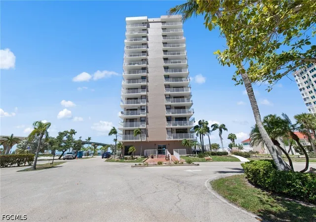 Listing Photo 2 - Condo for sale in building located at 8701 Estero Blvd, Bonita Springs, FL 33931 - Unit #507