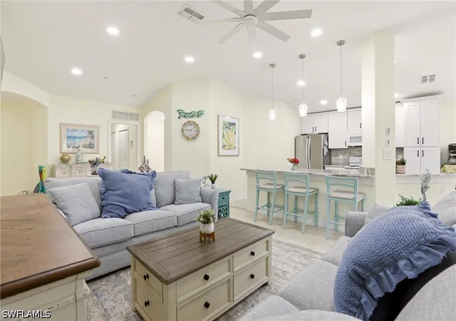 Listing Photo 5 - Condo for sale in building located at 817 Carrick Bend Cir, Naples, FL 34110 - Unit #201