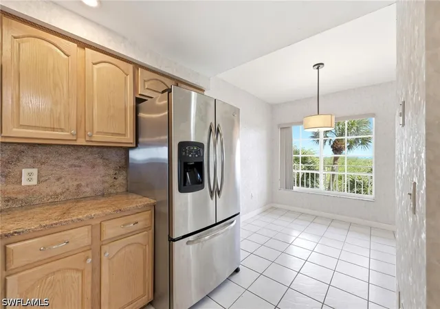 Listing Photo 5 - Condo for sale in building located at 13105 Vanderbilt Dr, Naples, FL 34110 - Unit #407