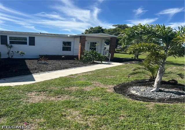Photo 4 of Sale Pending at 19795 Frenchmans Ct, North Fort Myers, FL 33903 | MLS# 2026016361 | Listing updated on 2026-08-26