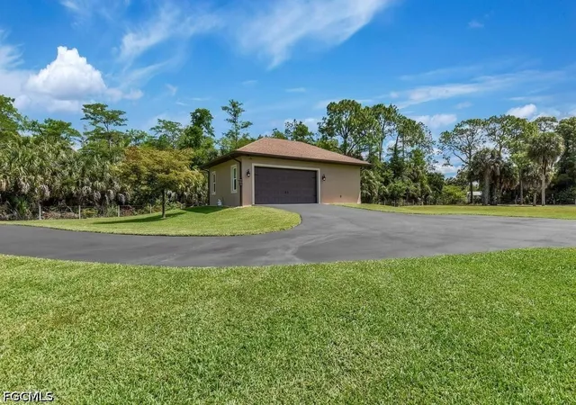 Photo 3 of Single family home for sale at 280 23rd Street SW, Naples, FL 34117 | MLS# 2026016769 | Listing updated on 2026-08-24