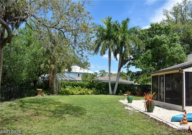 Photo 4 of Single family home for sale at 27213 Rio Vista Cir, Bonita Springs, FL 34135 | MLS# 226015155 | Listing updated on 2026-08-19