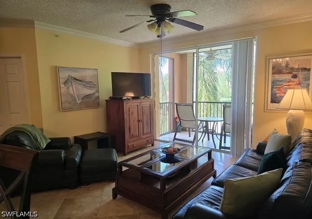 Listing Photo 4 - Condo for sale in building located at 1210 Reserve Wy, Naples, FL 34105 - Unit #204