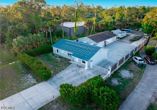 Photo 1 of Sale Pending at 3871 White Blvd, Naples, FL 34117 | MLS# 2026017213 | Listing updated on 2026-08-28