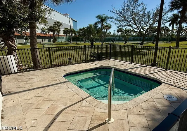 2nd image of 15010 Punta Rassa Rd, Fort Myers, FL 33908