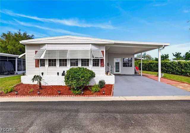 Photo 1 of Manufactured home for sale at 30 Aloe St, Alva, FL 33920 | MLS# 2026017641 | Listing updated on 2026-08-26