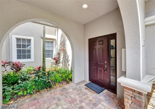 Listing Photo 5 - Condo for sale in building located at 8755 Coastline Ct, Naples, FL 34120 - Unit #202