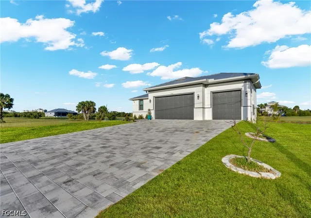 Photo 4 of Single family home for sale at 17481 Belie Way, Punta Gorda, FL 33955 | MLS# 2026018052 | Listing updated on 2026-08-25