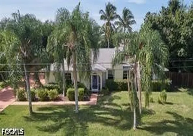 Photo 2 of Single family home for sale at 140 Se 8th Street, Cape Coral, FL 33990 | MLS# 2026018318 | Listing updated on 2026-08-20
