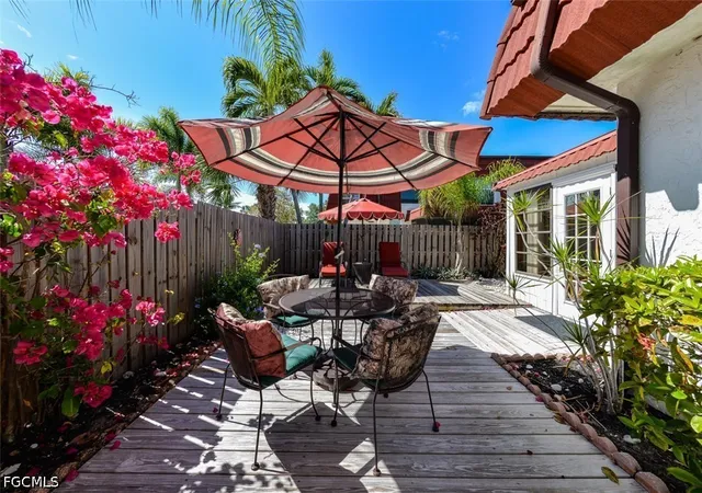 Photo 2 of Townhouse for sale at 10891 Meadow Lark Cvs Dr, Fort Myers, FL 33908 | MLS# 2026018387 | Listing updated on 2026-08-20