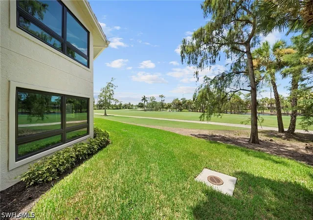 Listing Photo 4 - Condo for sale in building located at 792 Eagle Creek Dr, Naples, FL 34113 - Unit #101