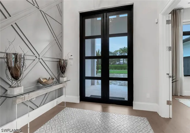 Photo 3 of Sale Pending at 12 Banyan Rd, Naples, FL 34108 | MLS# 226016283 | Listing updated on 2026-08-21