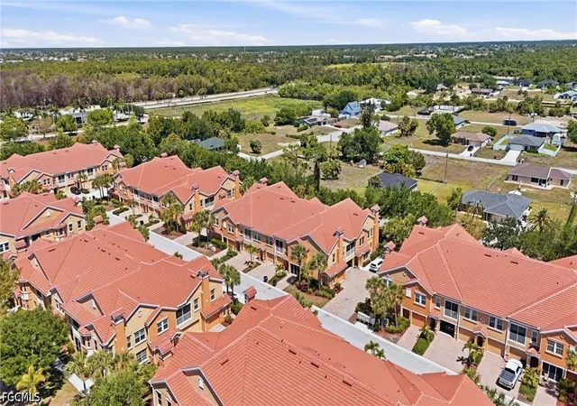 Listing Photo 5 - Condo for sale in building located at 1794 Concordia Lake Cir, Cape Coral, FL 33909 - Unit #2607
