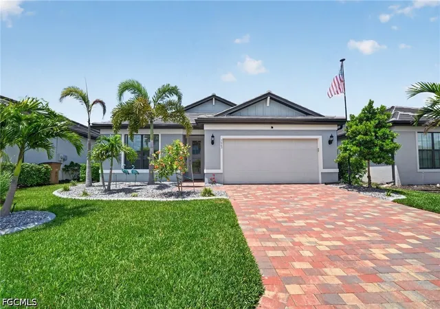 Photo 2 of Single family home for sale at 3663 Passion Vine Dr, Alva, FL 33920 | MLS# 2026019177 | Listing updated on 2026-08-30