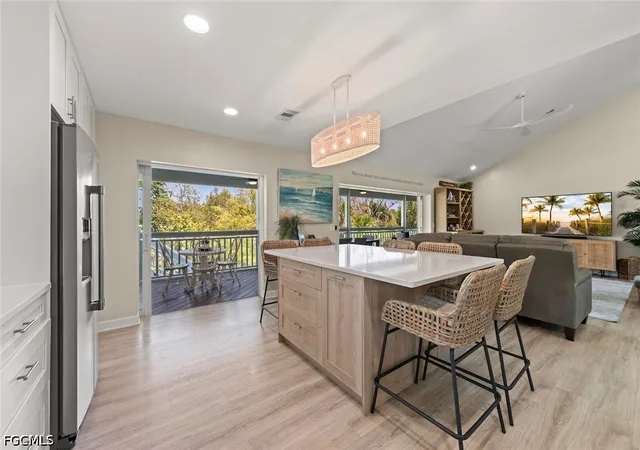 Photo 4 of Sale Pending at 207 Daniel Dr, Sanibel, FL 33957 | MLS# 2026019271 | Listing updated on 2026-08-19
