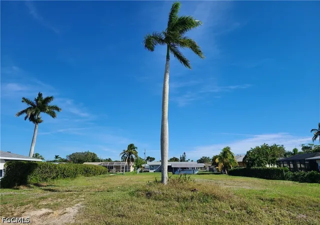 Photo 4 of Land for sale at 5275 Tiffany Ct, Cape Coral, FL 33904 | MLS# 2026020171 | Listing updated on 2026-08-21