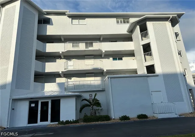 Photo 4 of Condo for sale at 4541 Bay Beach Ln #341, Fort Myers Beach, FL 33931 | MLS# 2026020177 | Listing updated on 2026-08-17