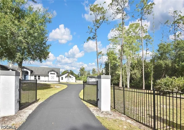 Photo 1 of Single family home for sale at 12206 Honeysuckle Rd, Fort Myers, FL 33966 | MLS# 2026020517 | Listing updated on 2026-08-28