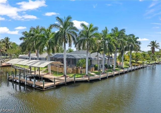 Photo 2 of Sale Pending at 1412 Windsor Ct, Cape Coral, FL 33904 | MLS# 2026020692 | Listing updated on 2026-08-21