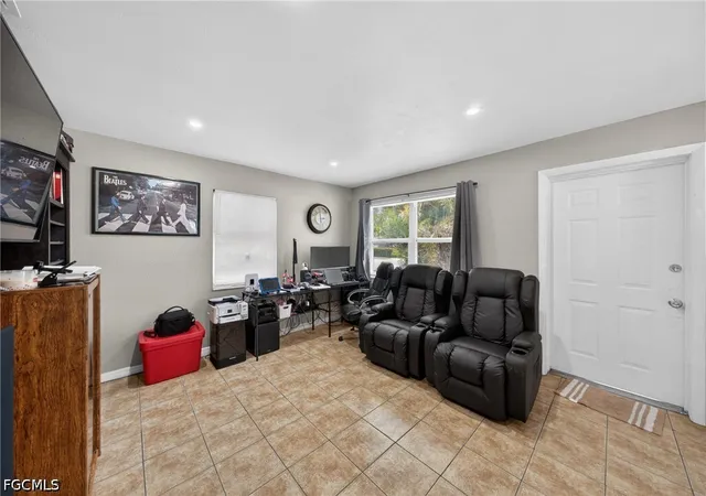 4th image of 2992 Lafayette St, Fort Myers, FL 33916 | MLS# 2026020782