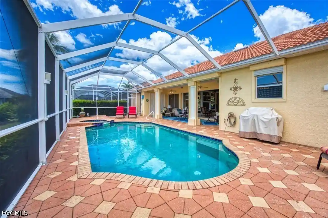 Photo 4 of Single family home for sale at 8356 Southwind Bay Cir, Fort Myers, FL 33908 | MLS# 2026021125 | Listing updated on 2026-10-28