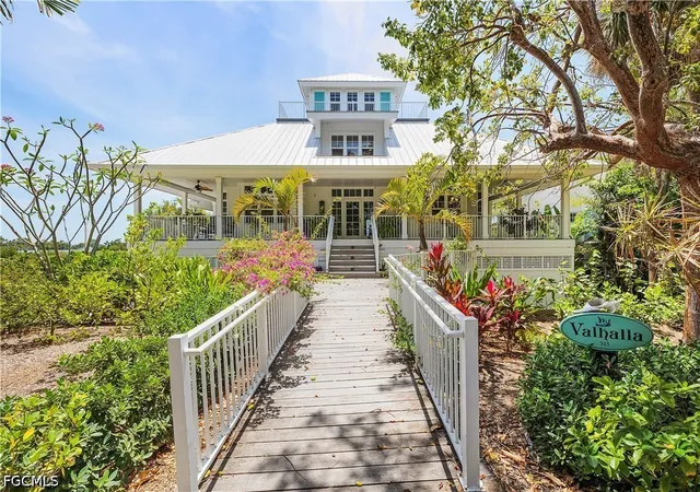 Photo 1 of Single family home for sale at 315 Useppa Is, Captiva, FL 33924 | MLS# 2026021726 | Listing updated on 2026-08-16