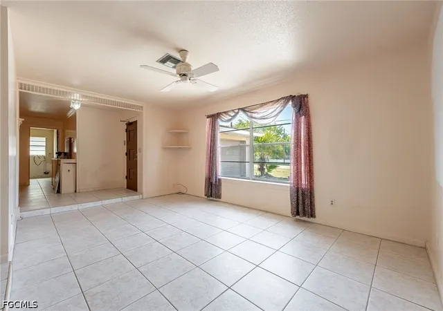 Photo 4 of Sale Pending at 12401 Davis Blvd, Fort Myers, FL 33905 | MLS# 2026021802 | Listing updated on 2026-08-17