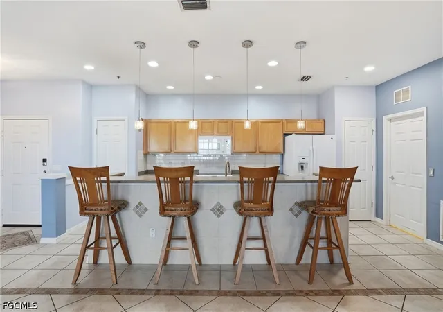 Listing Photo 5 - Condo for sale in building located at 11751 Pasetto Ln, Fort Myers, FL 33908 - Unit #407