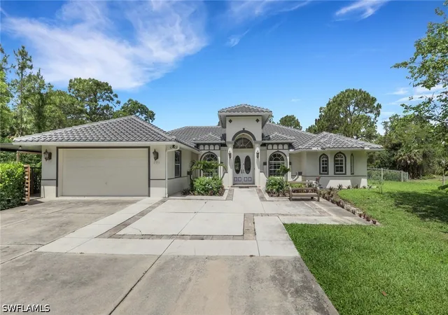Photo 2 of Sale Pending at 3111 4th Street Nw, Naples, FL 34120 | MLS# 226019440 | Listing updated on 2026-08-17