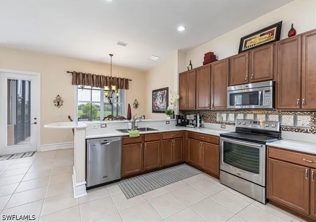 Photo 4 of Single family home for sale at 1966 Par Dr, Naples, FL 34120 | MLS# 226017765 | Listing updated on 2026-08-30