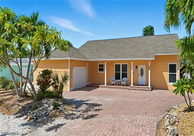 Photo 2 of Single family home for sale at 421 Connecticut St, Fort Myers Beach, FL 33931 | MLS# 226019645 | Listing updated on 2026-08-23