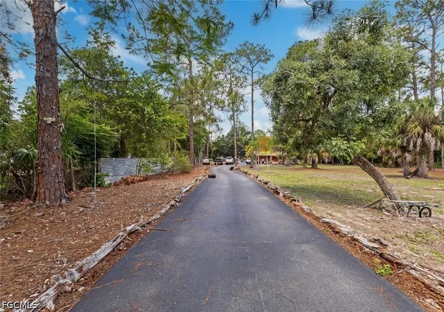 Photo 3 of Single family home for sale at 1445 31st Street Sw, Naples, FL 34117 | MLS# 2026022397 | Listing updated on 2026-08-28