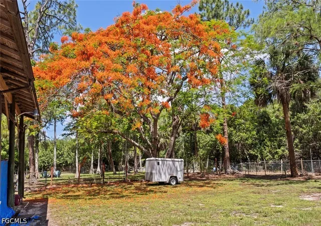 Photo 4 of Single family home for sale at 1445 31st Street SW, Naples, FL 34117 | MLS# 2026022397 | Listing updated on 2026-08-28