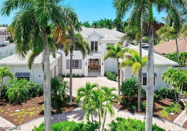 Photo 1 of Single family home for sale at 1888 6th Street S, Naples, FL 34102 | MLS# 226017779 | Listing updated on 2026-08-23