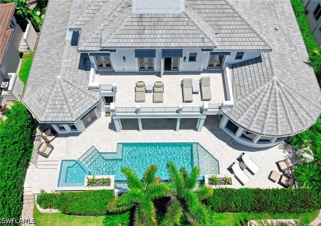Photo 2 of Single family home for sale at 1888 6th Street S, Naples, FL 34102 | MLS# 226017779 | Listing updated on 2026-08-23
