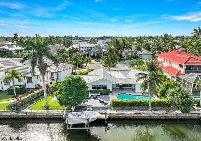 Photo 2 of Single family home for sale at 1250 Tuna Ct, Naples, FL 34102 | MLS# 226020249 | Listing updated on 2026-08-26