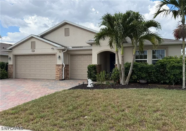 Photo 3 of Single family home for sale at 3115 Amadora Cir, Cape Coral, FL 33909 | MLS# 226020540 | Listing updated on 2026-08-30