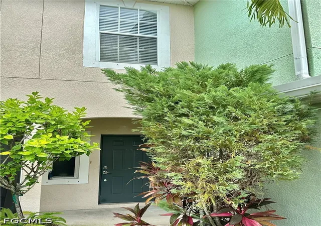 Photo 1 of Townhouse for sale at 3614 Pine Oak Cir #103, Fort Myers, FL 33916 | MLS# 2026023206 | Listing updated on 2026-10-06