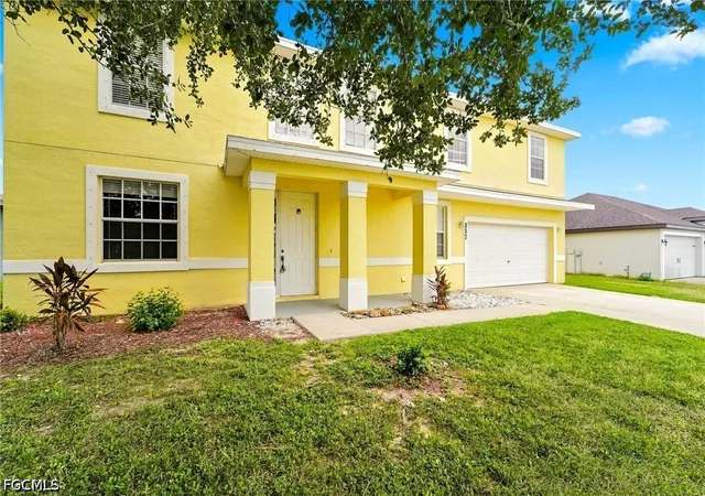 Photo 3 of Single family home for sale at 117 Shadow Lakes Dr, Lehigh Acres, FL 33974 | MLS# 2026023221 | Listing updated on 2026-08-18