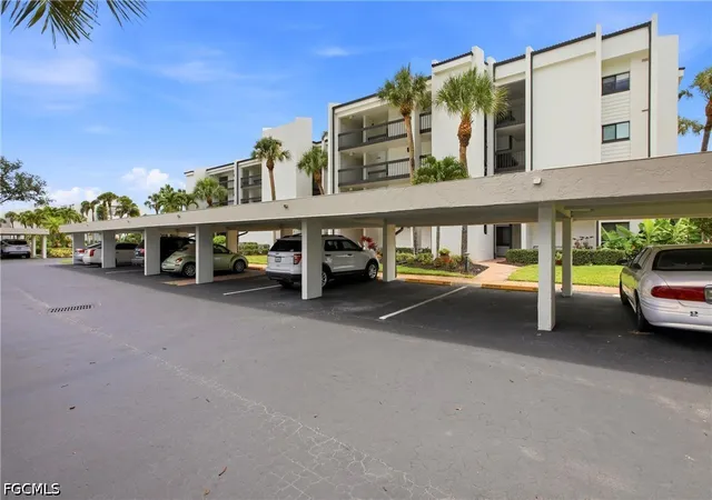 Photo 2 of Condo for sale at 4586 Trawler Ct #303, Fort Myers, FL 33919 | MLS# 2026023238 | Listing updated on 2026-08-16