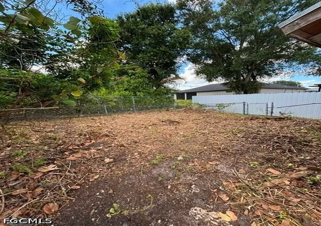 3rd image of 4108 10th Street SW, Lehigh Acres, FL 33976 | MLS# 2026023244