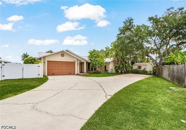 Photo 3 of Single family home for sale at 13520 Island Rd, Fort Myers, FL 33905 | MLS# 2026023464 | Listing updated on 2026-08-14