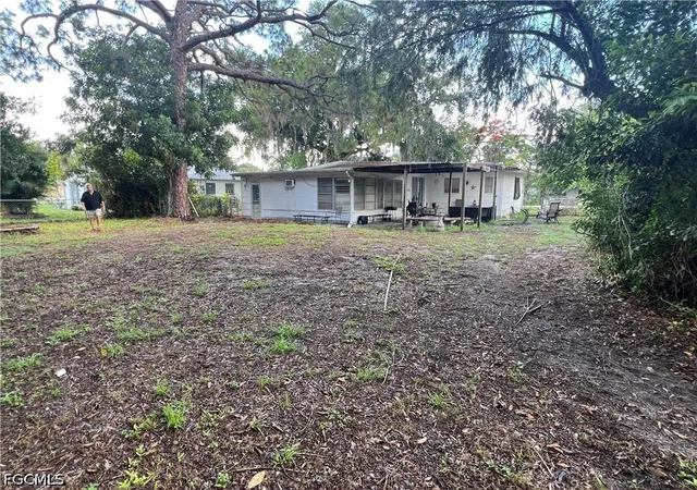 Photo 11 of Single family home for sale at 1802 Marilyn Dr, North Fort Myers, FL 33917 | MLS# 2026023619 | Listing updated on 2026-08-25
