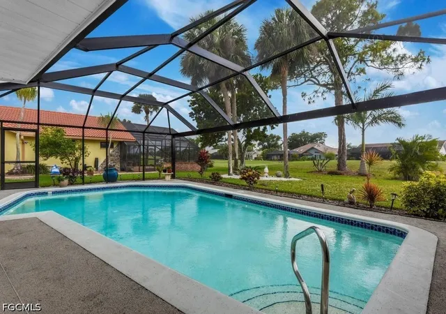 Photo 2 of Single family home for sale at 28372 Verde Ln, Bonita Springs, FL 34135 | MLS# 2026023710 | Listing updated on 2026-08-25